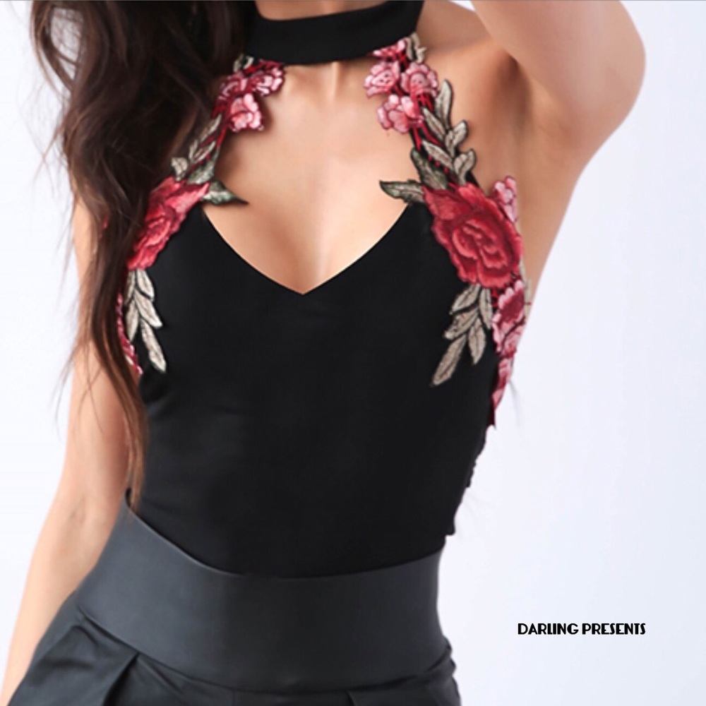 ⬇️ $36 BLACK FLORAL ROSE BACKLESS BODYSUIT SIZE XL - Picture 2 of 8